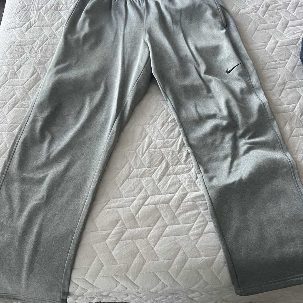 Nike thermal pants